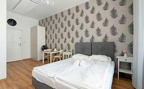 Cosy Studios Very Berry In Poznan Close To The Park By Noclegi Renters